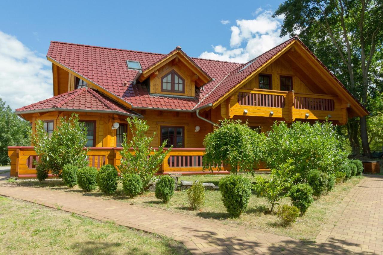 Hotel & Restaurant Wilder Eber Eberswalde-Finow Exterior photo