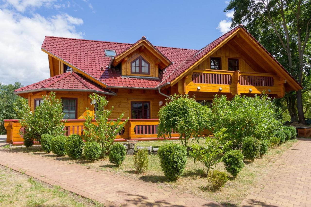 Hotel & Restaurant Wilder Eber Eberswalde-Finow Exterior photo